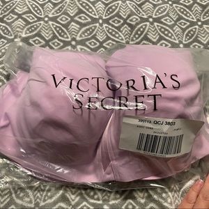 Victoria’s Secret knockout Sports Bra 38DDD